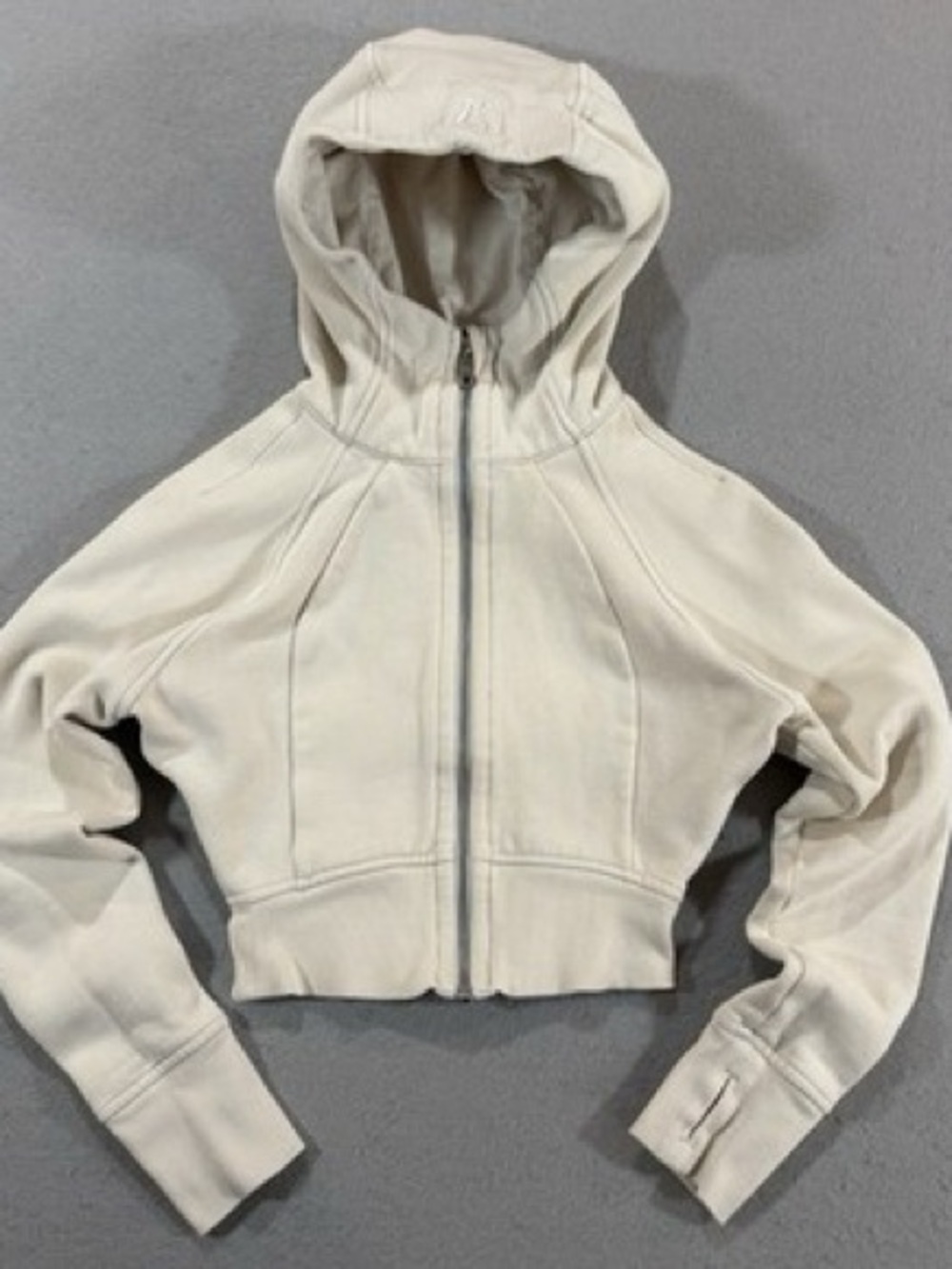 Lululemon Scuba Full-Zip Cropped workout Hoodie ivory cream sweatshirt - Picture 3 of 7